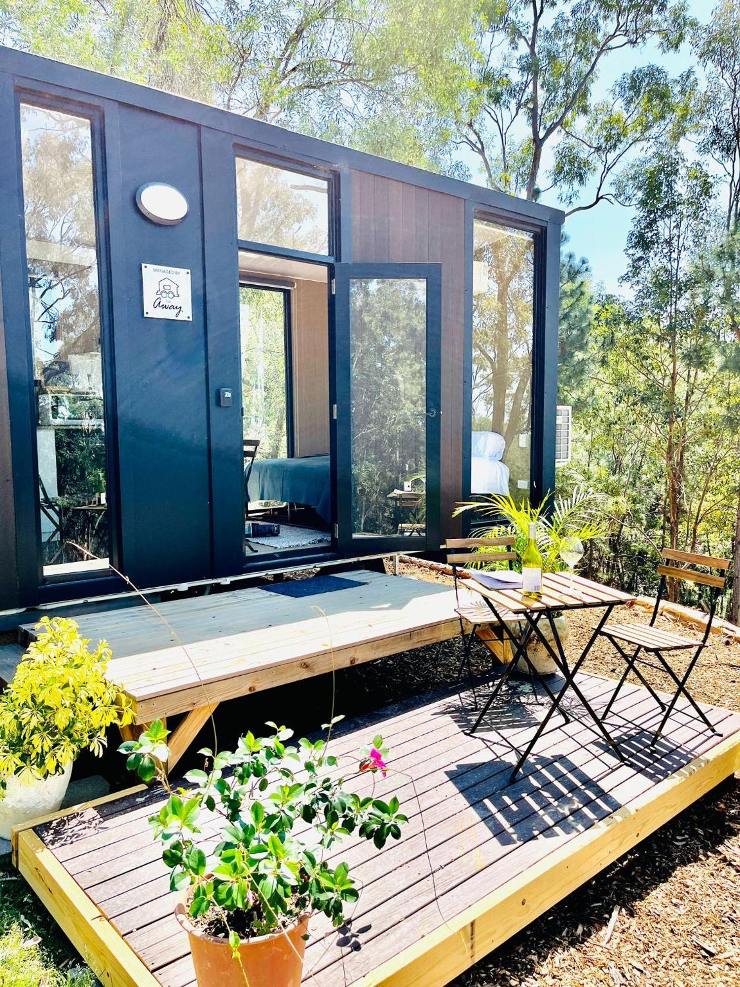 Urban Wilderness 2 Tiny Away Holiday home